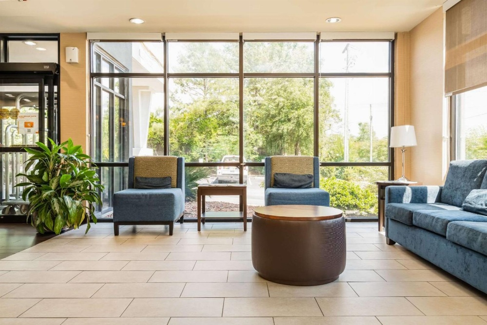 Comfort Suites Columbia Northeast - Fort Jackson